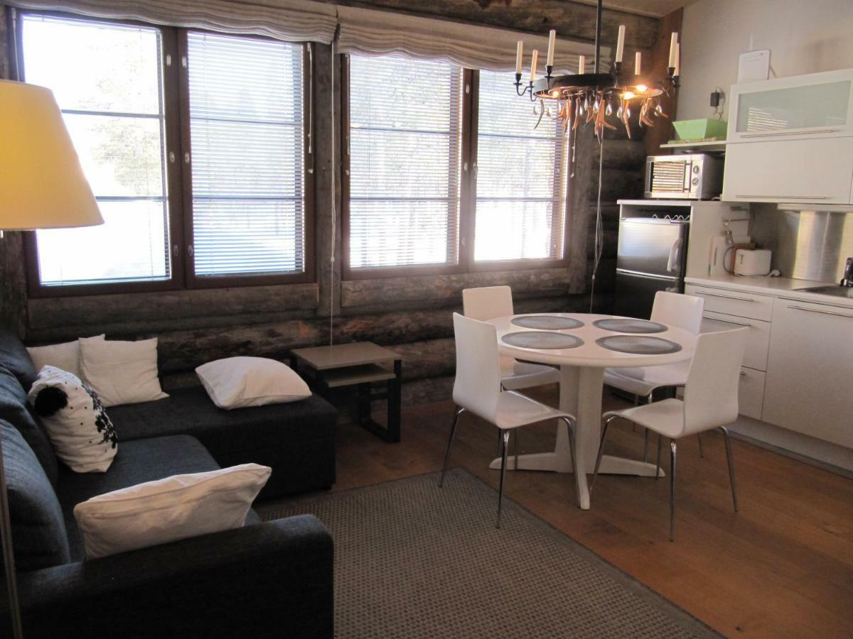 Lapin Kutsu Log Cabins ซาริเซลกา ภายนอก รูปภาพ