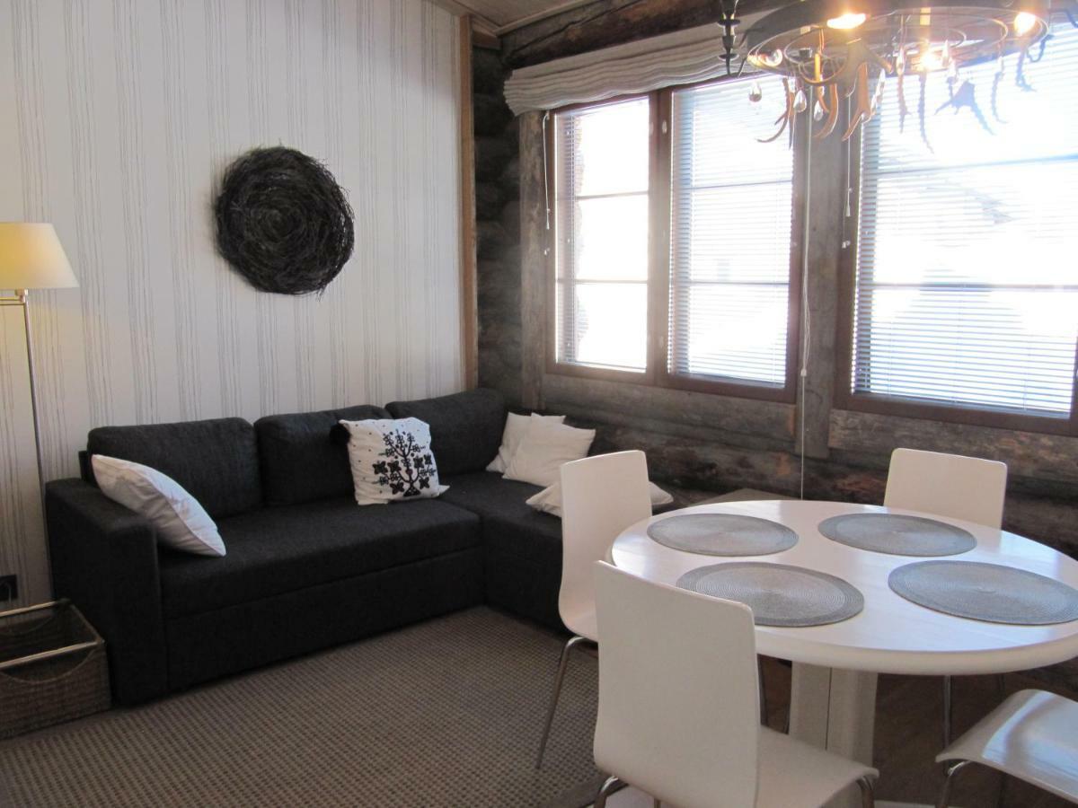 Lapin Kutsu Log Cabins ซาริเซลกา ภายนอก รูปภาพ